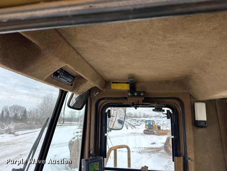 image for item FK1539 1990 Caterpillar 966F wheel loader