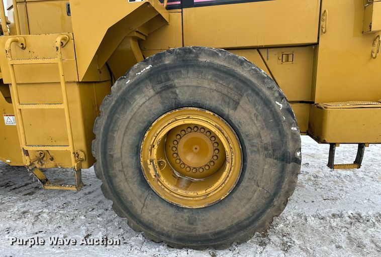 image for item FK1539 1990 Caterpillar 966F wheel loader