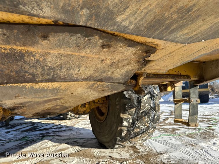 image for item FK1540 2000 Caterpillar D400EII articulated haul truck