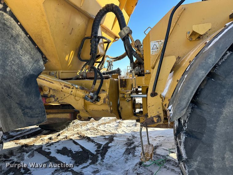 image for item FK1540 2000 Caterpillar D400EII articulated haul truck