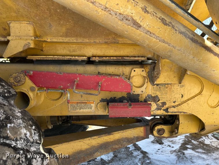 image for item FK1540 2000 Caterpillar D400EII articulated haul truck
