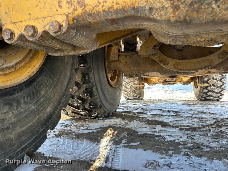 image for item FK1540 2000 Caterpillar D400EII articulated haul truck