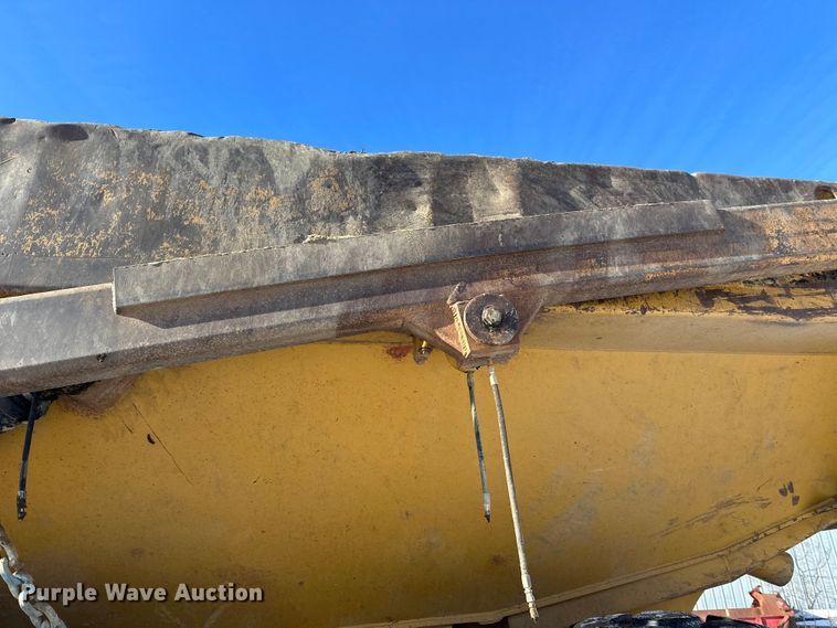 image for item FK1540 2000 Caterpillar D400EII articulated haul truck