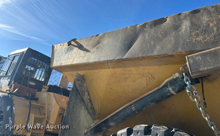 image for item FK1540 2000 Caterpillar D400EII articulated haul truck