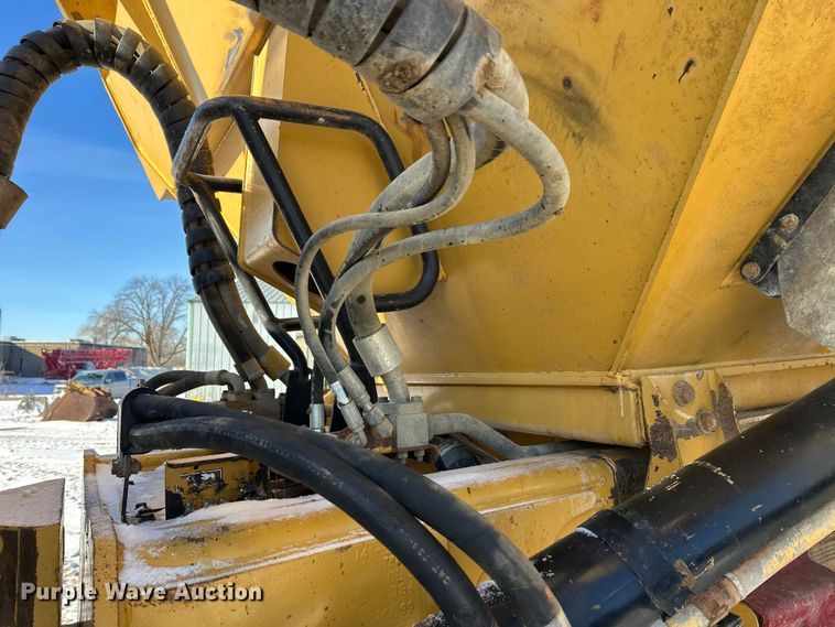 image for item FK1540 2000 Caterpillar D400EII articulated haul truck