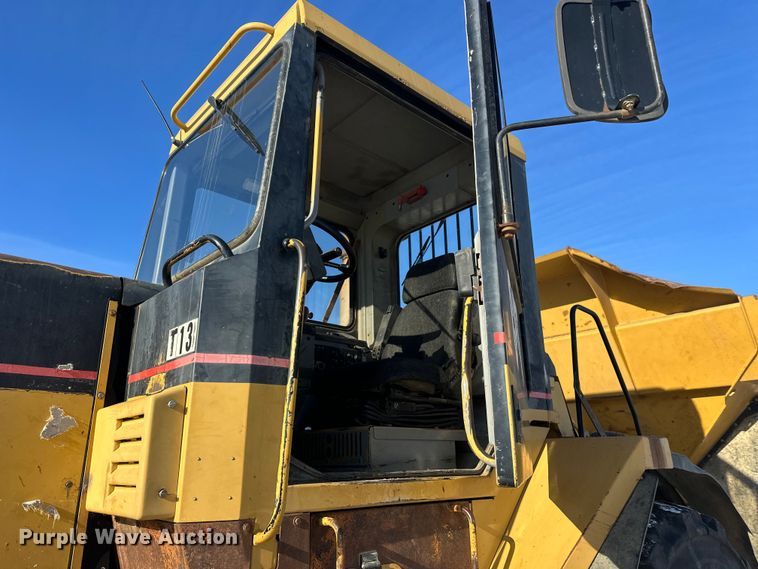 image for item FK1540 2000 Caterpillar D400EII articulated haul truck