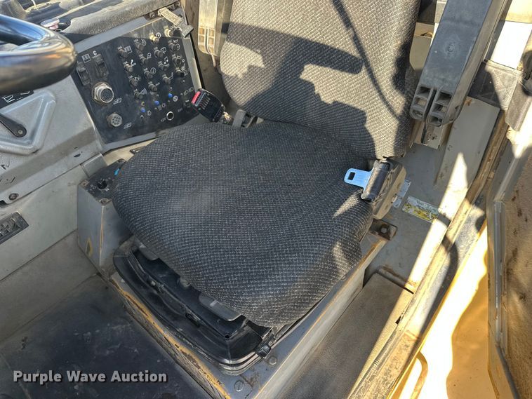 image for item FK1540 2000 Caterpillar D400EII articulated haul truck