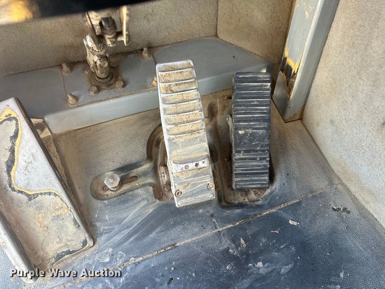 image for item FK1540 2000 Caterpillar D400EII articulated haul truck