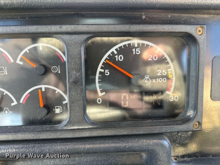 image for item FK1540 2000 Caterpillar D400EII articulated haul truck