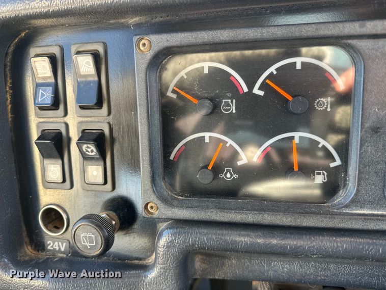 image for item FK1540 2000 Caterpillar D400EII articulated haul truck