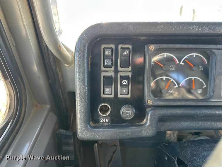 image for item FK1540 2000 Caterpillar D400EII articulated haul truck