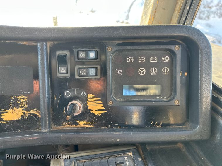 image for item FK1540 2000 Caterpillar D400EII articulated haul truck