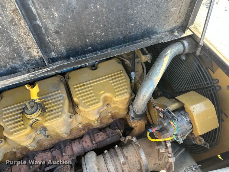 image for item FK1540 2000 Caterpillar D400EII articulated haul truck