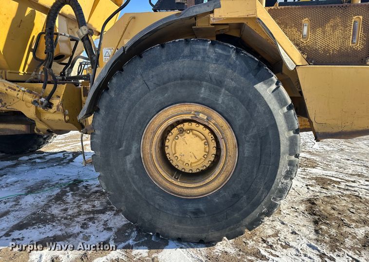 image for item FK1540 2000 Caterpillar D400EII articulated haul truck