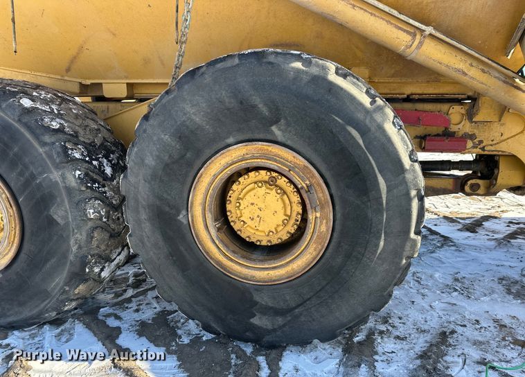 image for item FK1540 2000 Caterpillar D400EII articulated haul truck