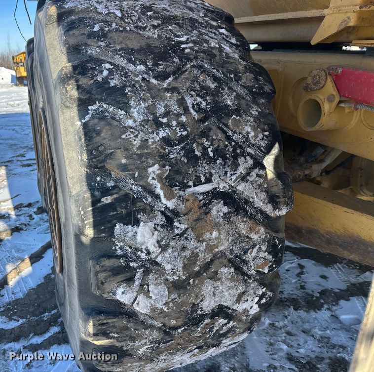 image for item FK1540 2000 Caterpillar D400EII articulated haul truck