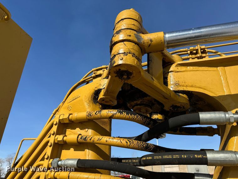 image for item FK1541 1990 Caterpillar 613C elevating scraper