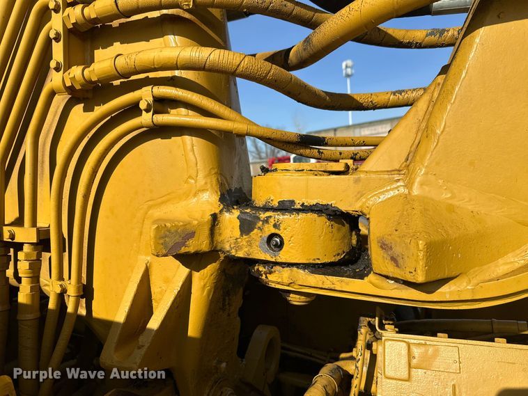 image for item FK1541 1990 Caterpillar 613C elevating scraper