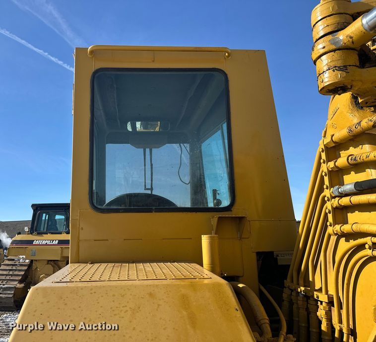 image for item FK1541 1990 Caterpillar 613C elevating scraper