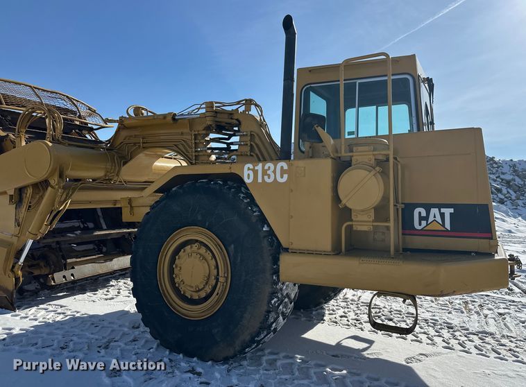 image for item FK1541 1990 Caterpillar 613C elevating scraper