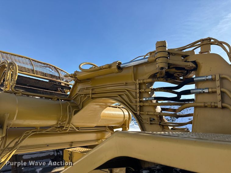 image for item FK1541 1990 Caterpillar 613C elevating scraper