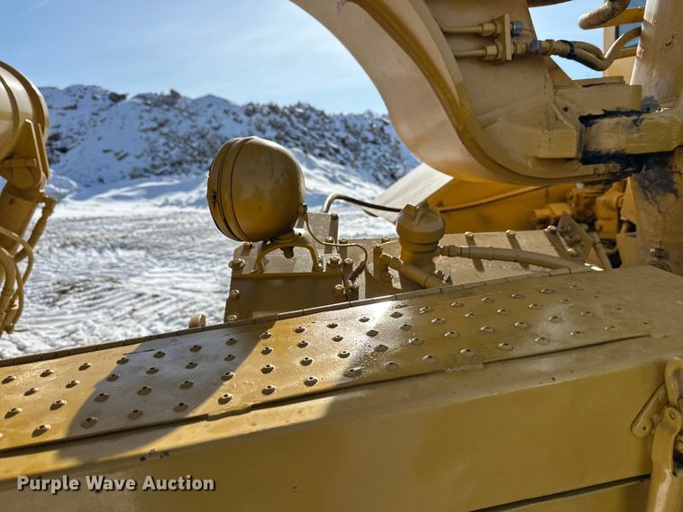 image for item FK1541 1990 Caterpillar 613C elevating scraper