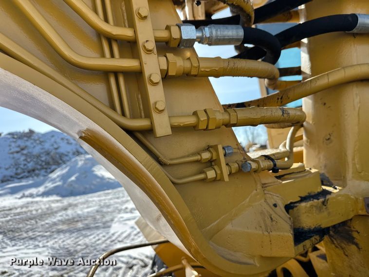 image for item FK1541 1990 Caterpillar 613C elevating scraper