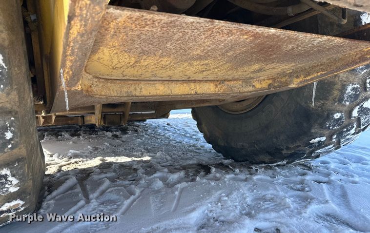 image for item FK1541 1990 Caterpillar 613C elevating scraper