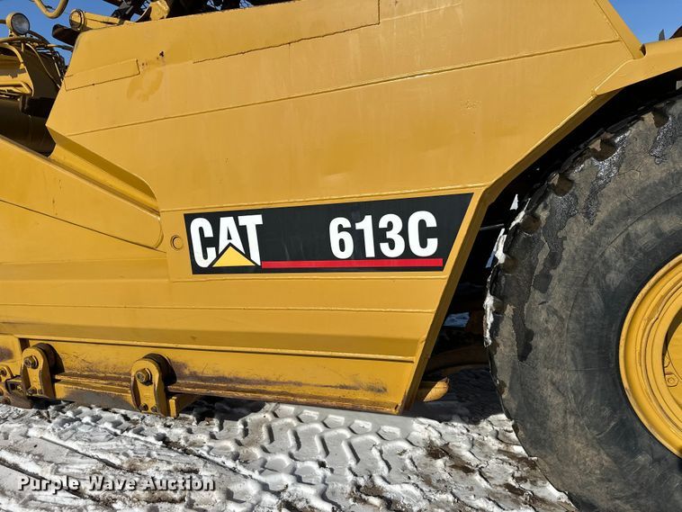 image for item FK1541 1990 Caterpillar 613C elevating scraper