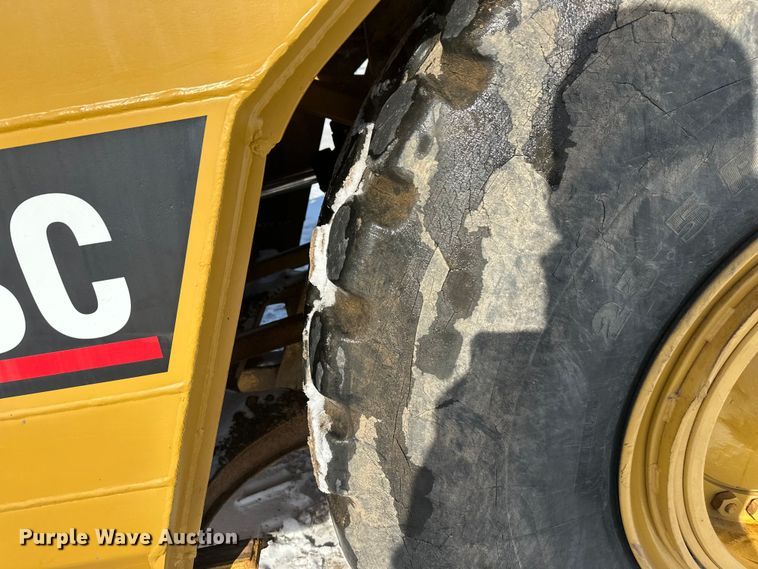 image for item FK1541 1990 Caterpillar 613C elevating scraper