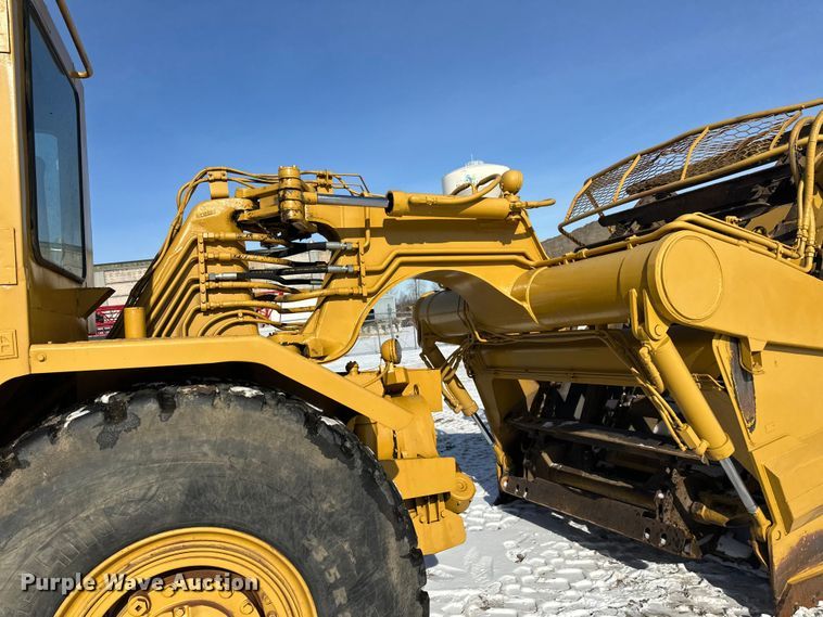 image for item FK1541 1990 Caterpillar 613C elevating scraper