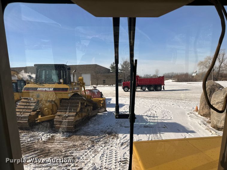 image for item FK1541 1990 Caterpillar 613C elevating scraper