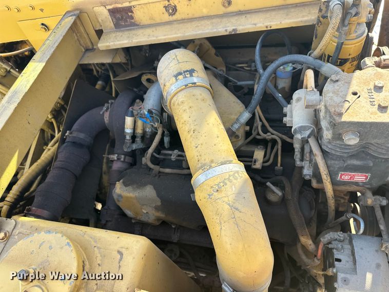 image for item FK1541 1990 Caterpillar 613C elevating scraper