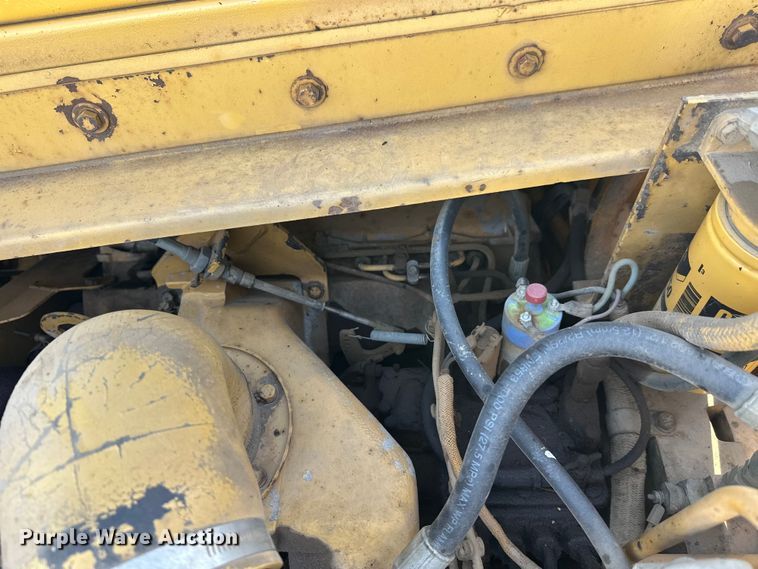 image for item FK1541 1990 Caterpillar 613C elevating scraper