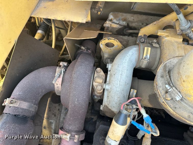 image for item FK1541 1990 Caterpillar 613C elevating scraper