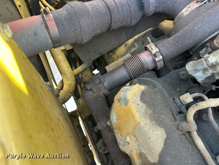 image for item FK1541 1990 Caterpillar 613C elevating scraper