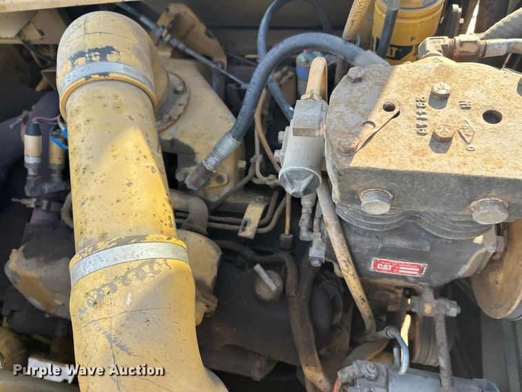 image for item FK1541 1990 Caterpillar 613C elevating scraper