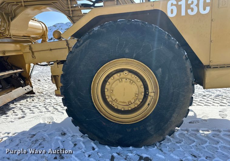 image for item FK1541 1990 Caterpillar 613C elevating scraper