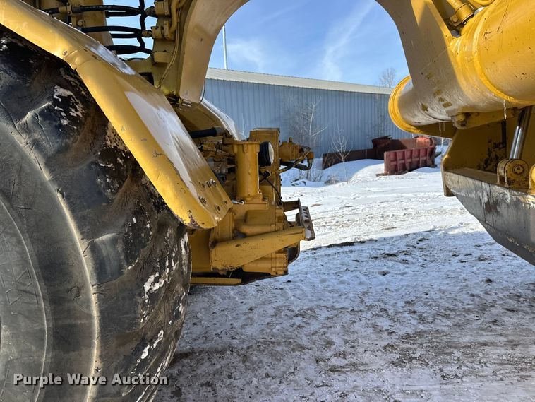 image for item FK1542 1987 Caterpillar 627E conventional scraper 