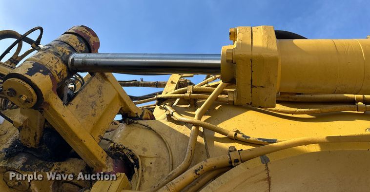 image for item FK1542 1987 Caterpillar 627E conventional scraper 