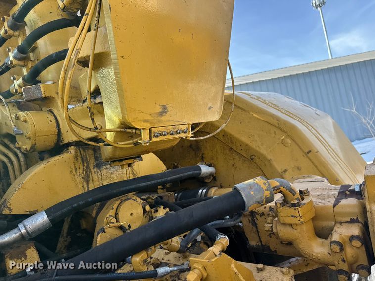 image for item FK1542 1987 Caterpillar 627E conventional scraper 