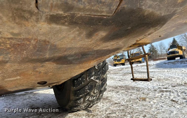 image for item FK1542 1987 Caterpillar 627E conventional scraper 