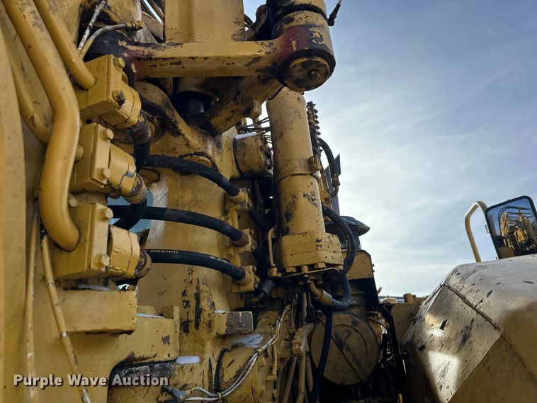 image for item FK1542 1987 Caterpillar 627E conventional scraper 