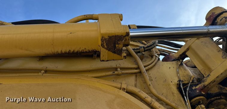 image for item FK1542 1987 Caterpillar 627E conventional scraper 