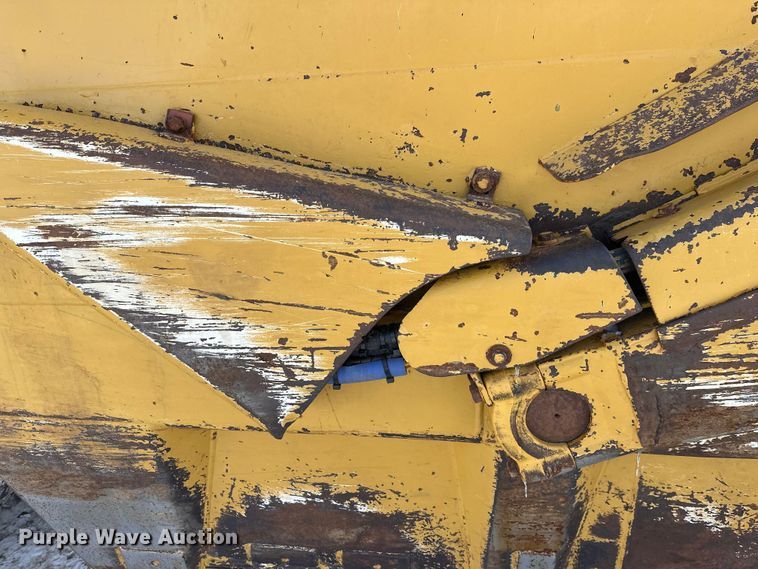 image for item FK1542 1987 Caterpillar 627E conventional scraper 