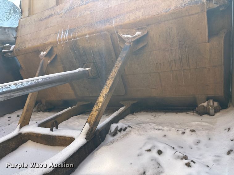 image for item FK1542 1987 Caterpillar 627E conventional scraper 