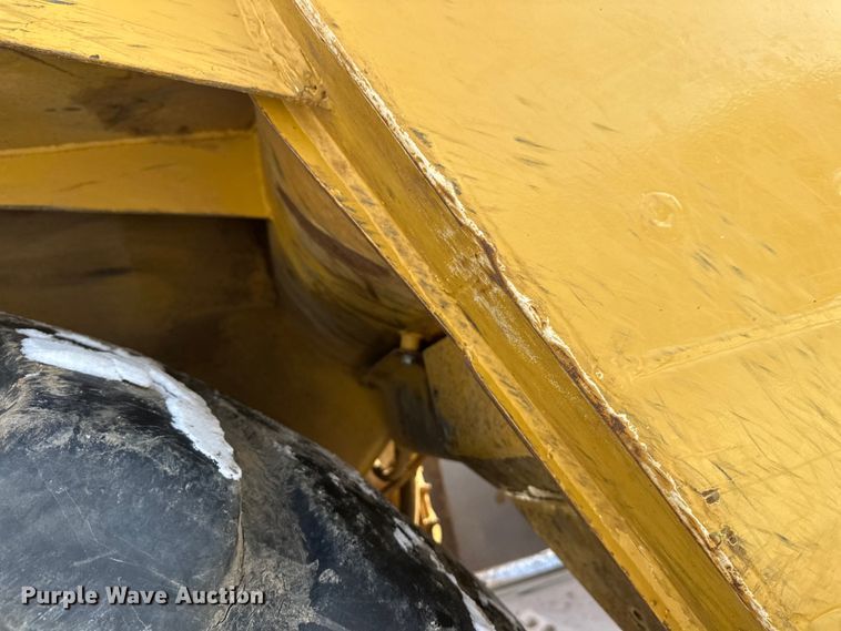 image for item FK1542 1987 Caterpillar 627E conventional scraper 