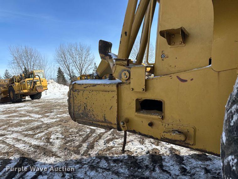 image for item FK1542 1987 Caterpillar 627E conventional scraper 