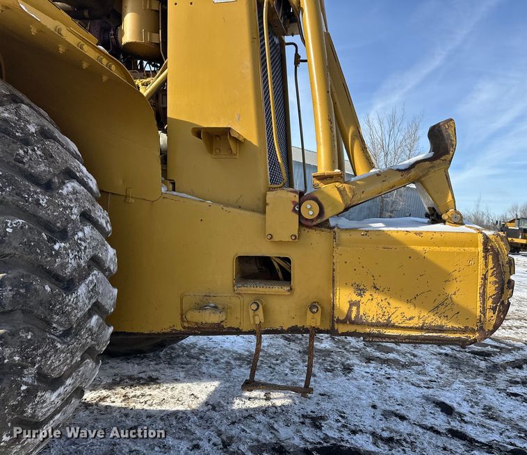 image for item FK1542 1987 Caterpillar 627E conventional scraper 