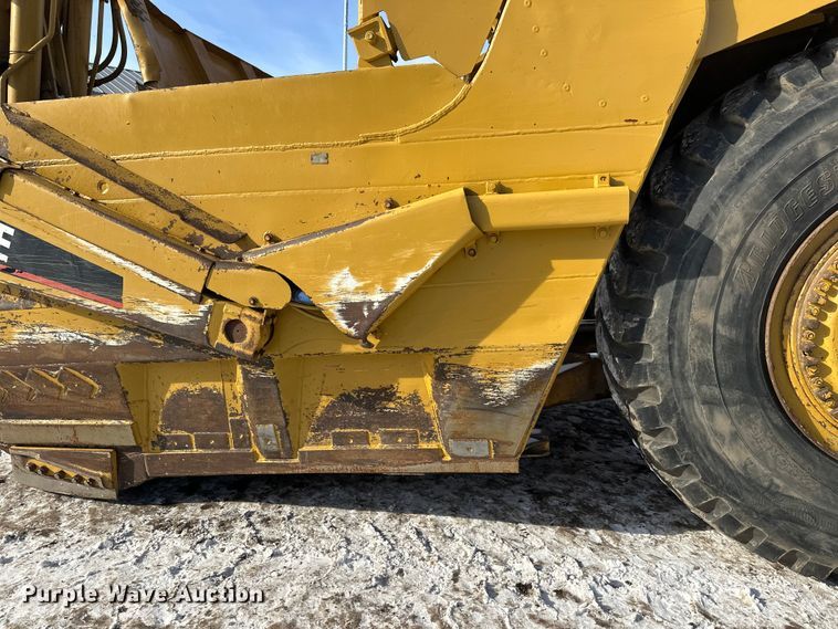 image for item FK1542 1987 Caterpillar 627E conventional scraper 